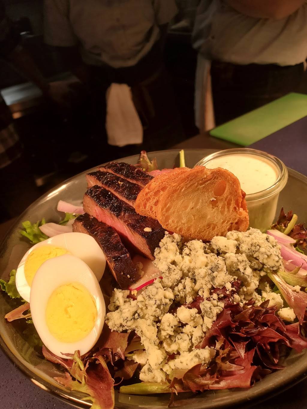 Sewickley Tavern | restaurant | 409 Beaver St, Sewickley, PA 15143, USA | 4123562332 OR +1 412-356-2332