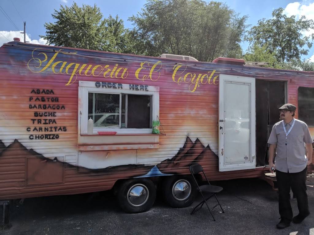 Taqueria El Coyote | restaurant | 2121 SE 6th Ave, Topeka, KS 66607, USA | 7852209896 OR +1 785-220-9896
