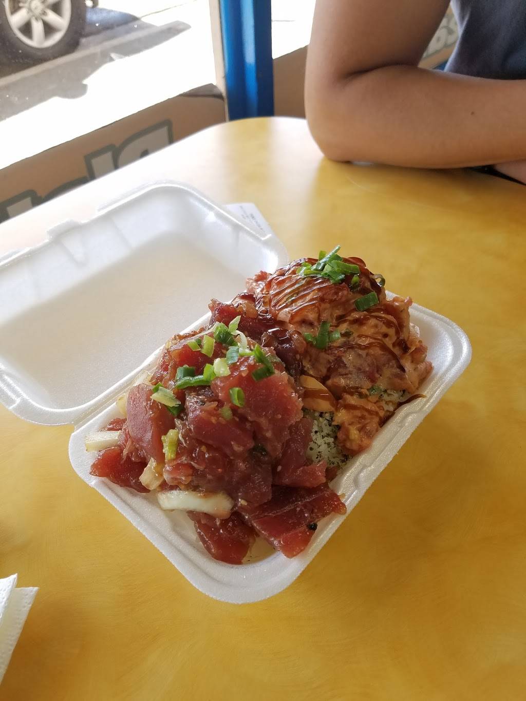 Poke On Da Run | restaurant | 909 Lehua Ave, Pearl City, HI 96782, USA | 8084554502 OR +1 808-455-4502