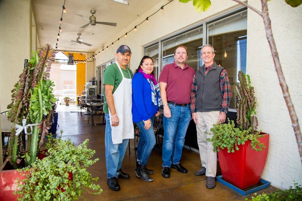 Eclectic Cafe | cafe | 7053 E Tanque Verde Rd, Tucson, AZ 85715, USA | 5208852842 OR +1 520-885-2842