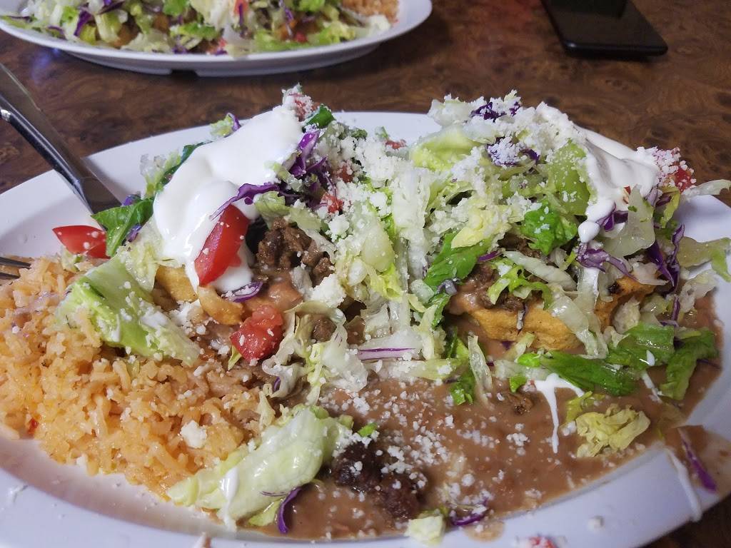 La Placita Restaurant | restaurant | 305 W 6th St, Oxnard, CA 93030, USA | 8052403149 OR +1 805-240-3149