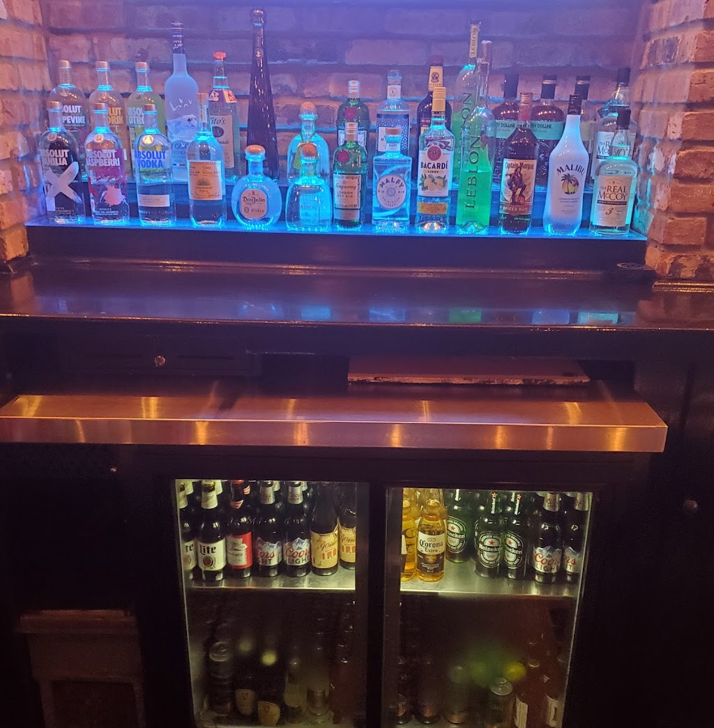 Brick House Gastro Kitchen | restaurant | 3419 N Andrews Ave, Oakland Park, FL 33309, USA | 7542235678 OR +1 754-223-5678