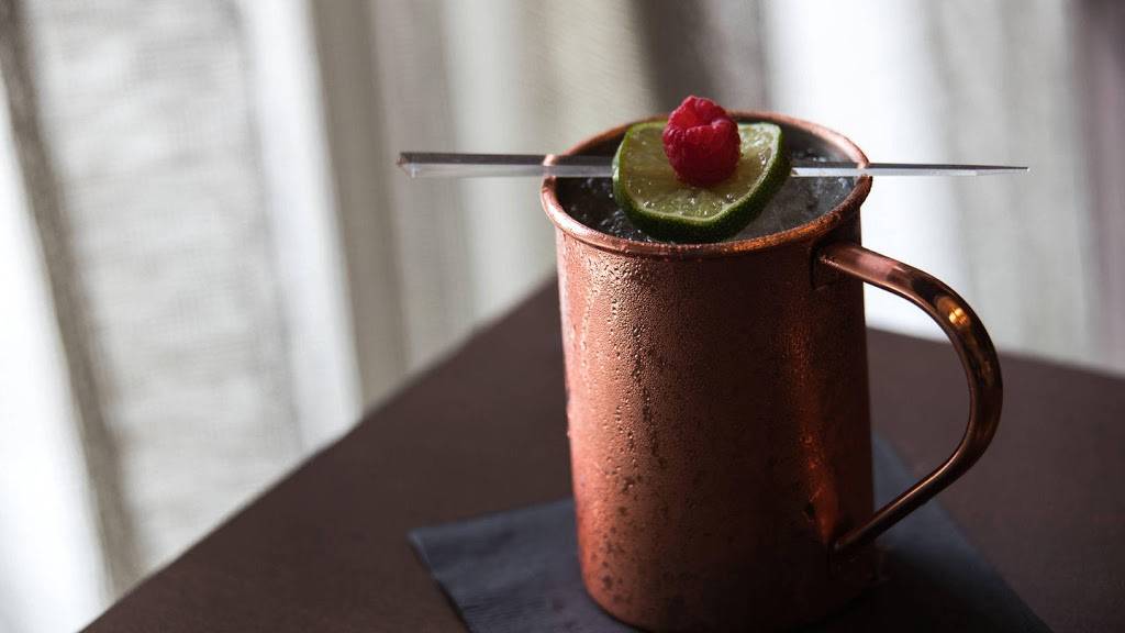 D. Burnhams | restaurant | 36 E 4th St, Cincinnati, OH 45202, USA | 5133330000 OR +1 513-333-0000