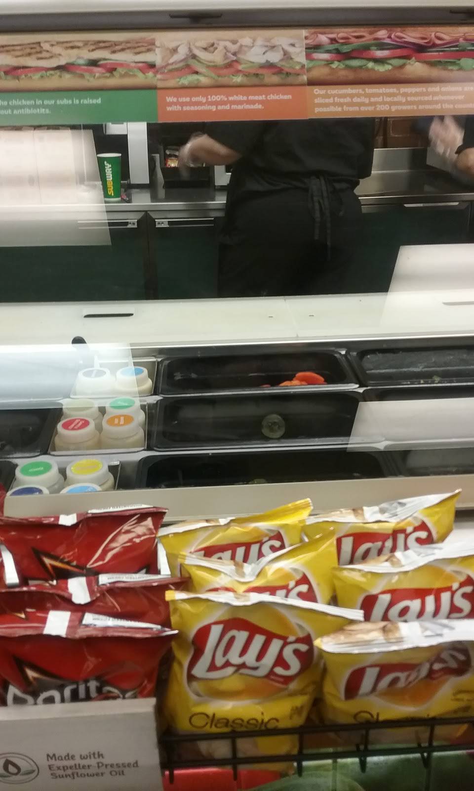 Subway | restaurant | 605 16th Ave SE, Dyersville, IA 52040, USA | 5638756060 OR +1 563-875-6060