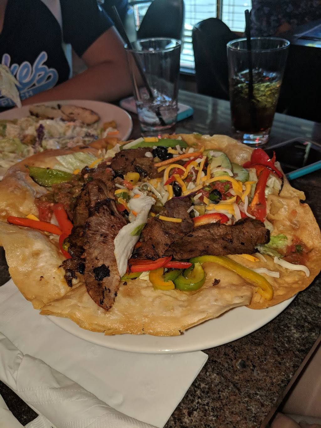 Dillians Bar & Grill | restaurant | 605 Lincoln Blvd, Lincoln, CA 95648, USA | 9164348171 OR +1 916-434-8171