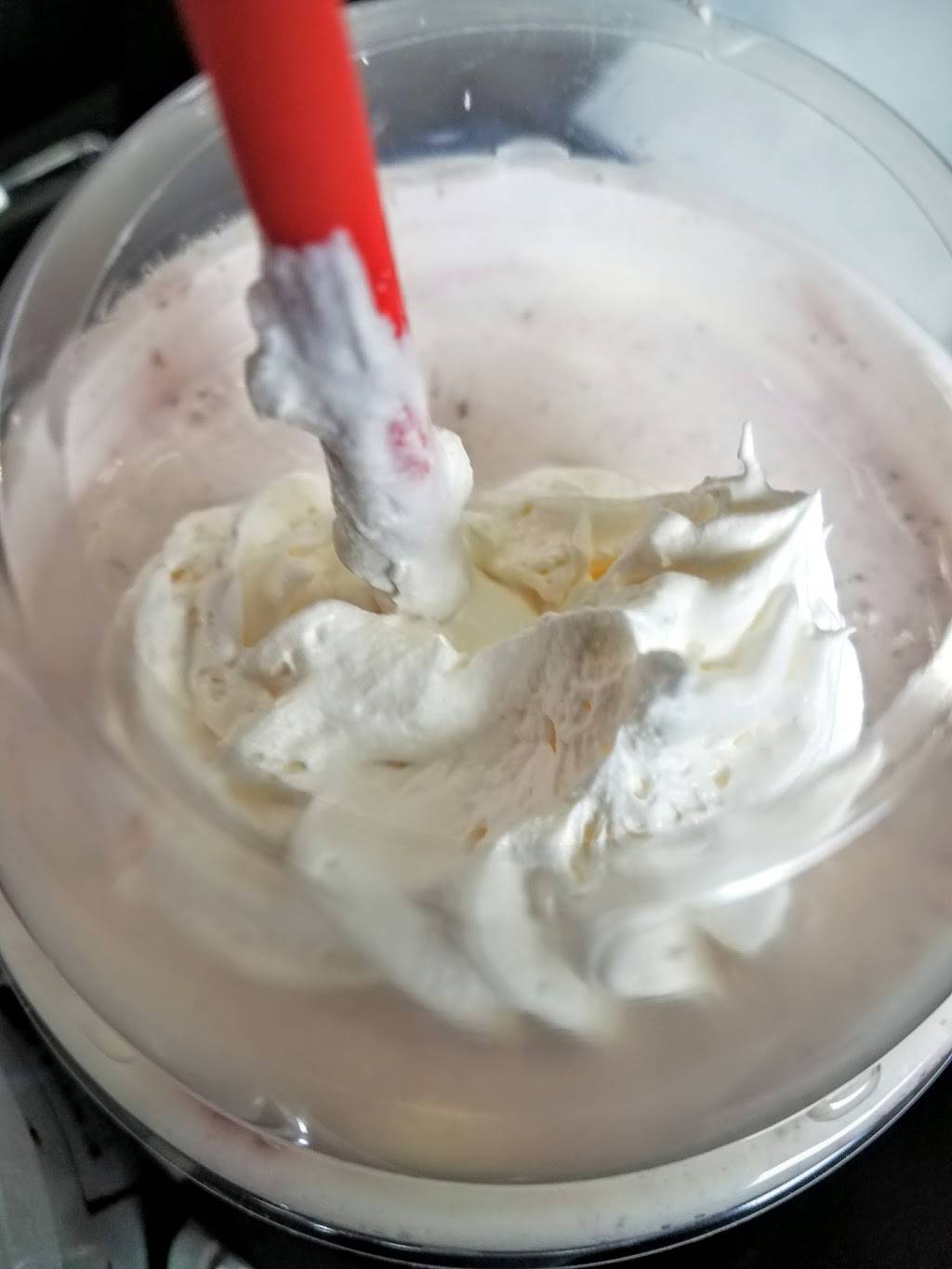 Sonic Drive-In | restaurant | 8600 Ambrosse Ln, Louisville, KY 40299, USA | 5024995588 OR +1 502-499-5588