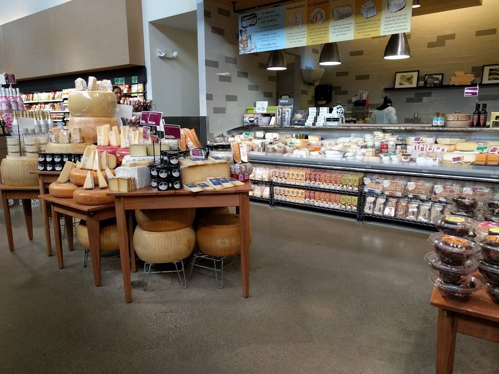 Plum Market | restaurant | 375 N Maple Rd, Ann Arbor, MI 48103, USA | 7348275000 OR +1 734-827-5000