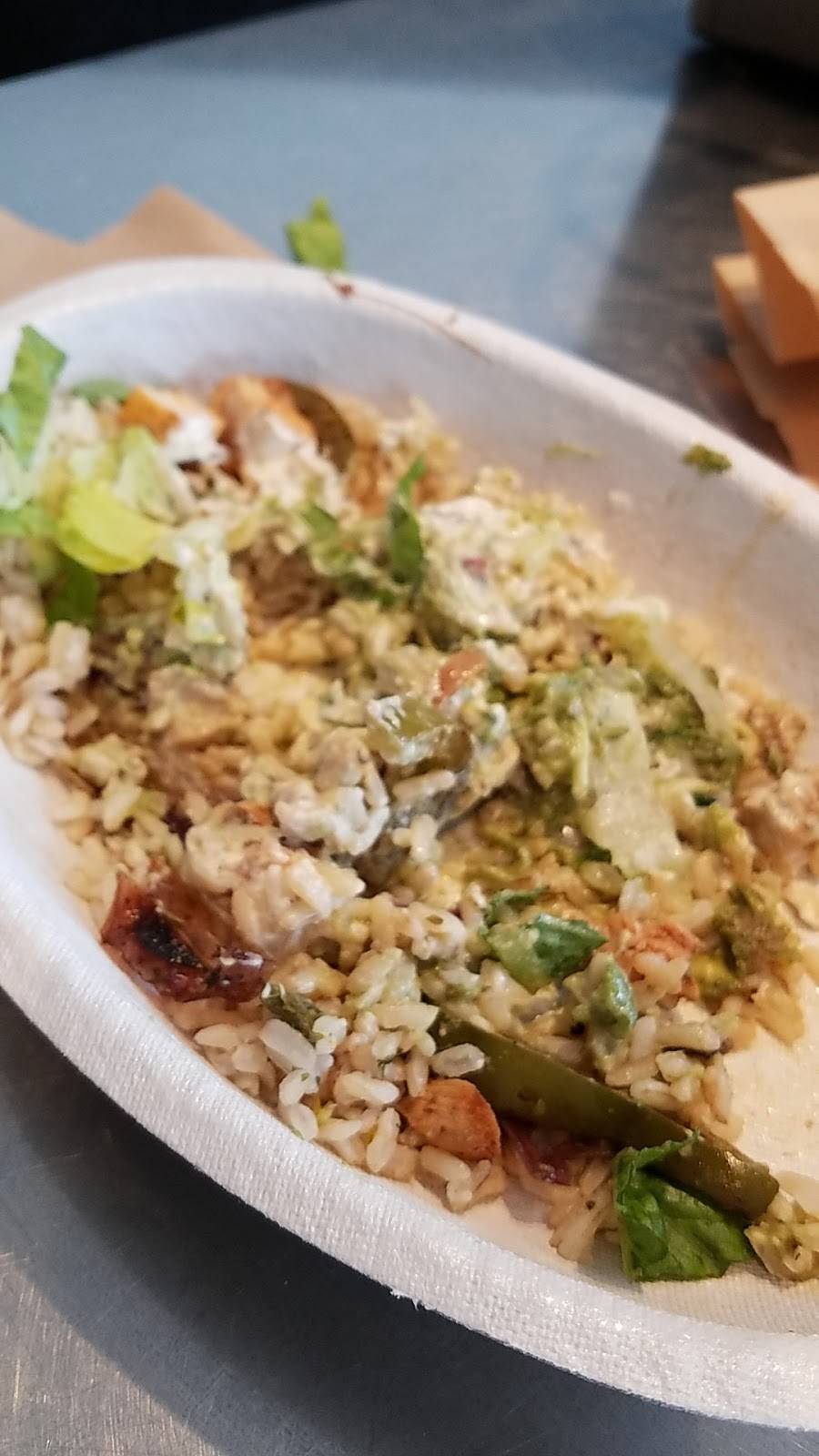 Chipotle Mexican Grill | restaurant | 1233 E Putnam Ave, Riverside, CT 06878, USA | 2036370078 OR +1 203-637-0078