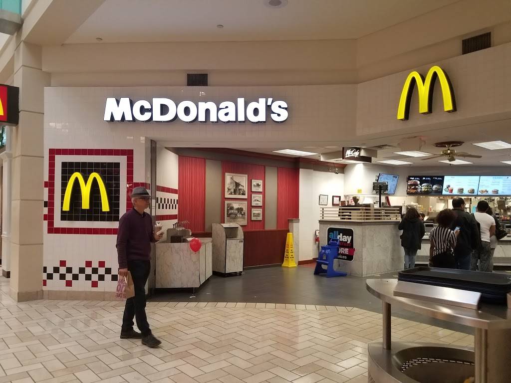 McDonalds | cafe | 7937 Tysons Corner Center, McLean, VA 22102, USA | 7032860364 OR +1 703-286-0364