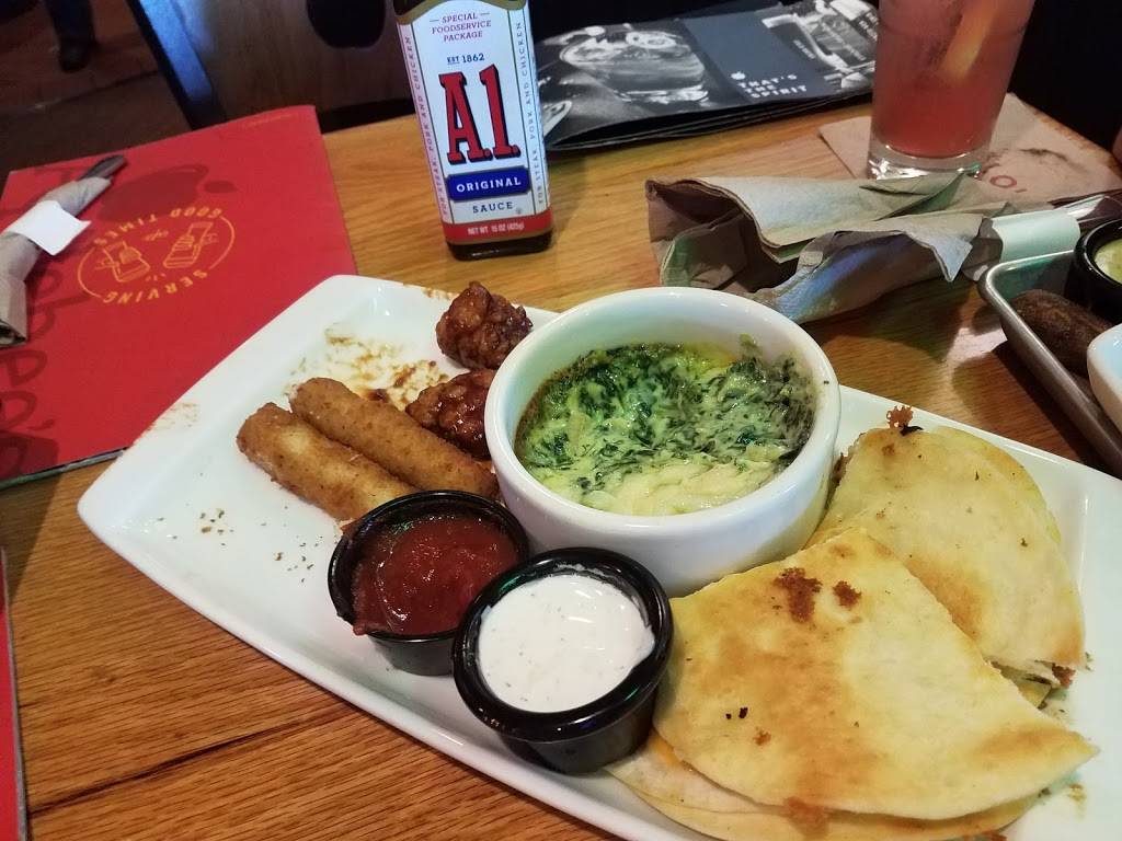 Applebees Grill + Bar | restaurant | 2200 N, OH-53, Fremont, OH 43420, USA | 4193550549 OR +1 419-355-0549