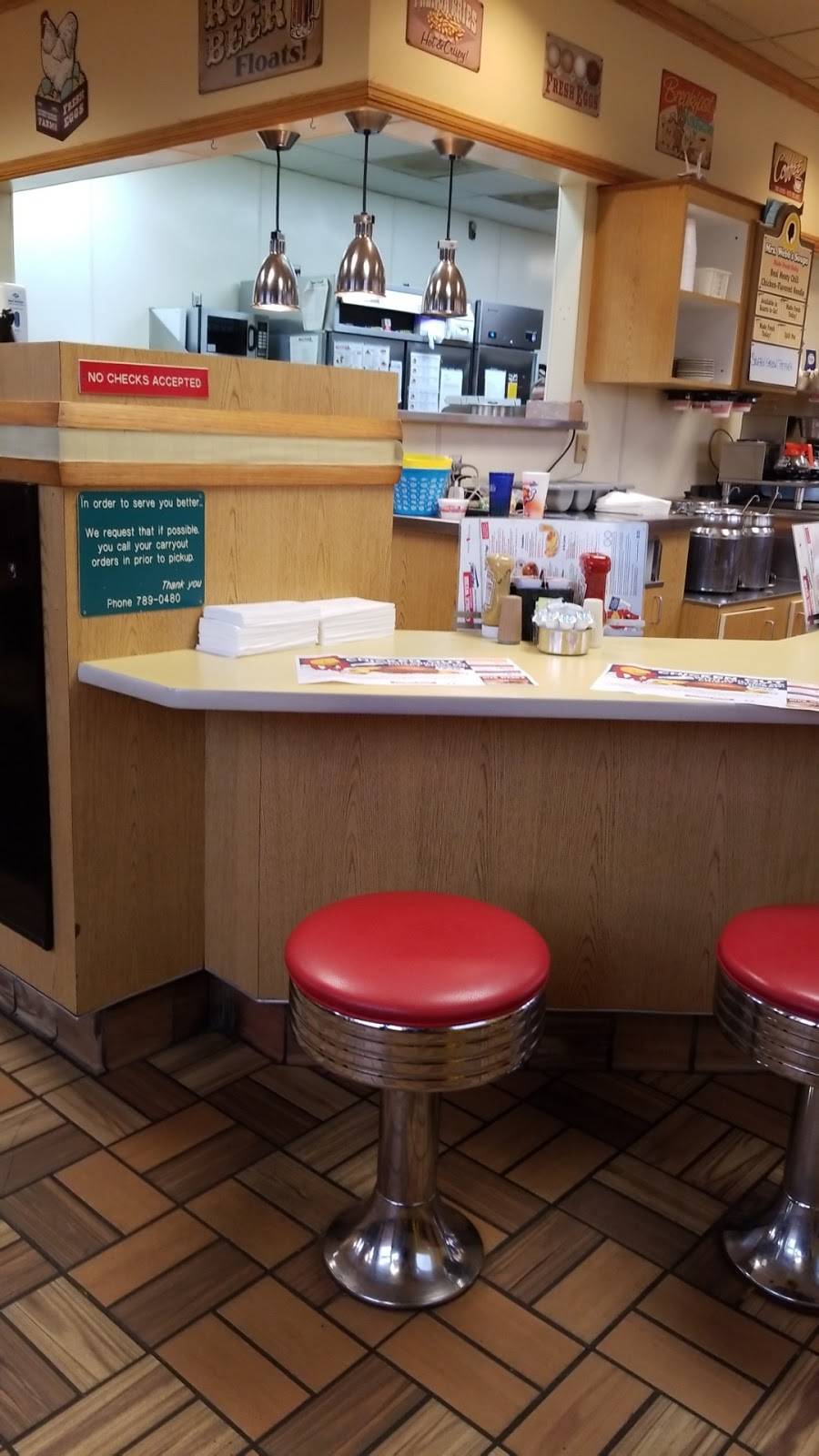 George Webb Restaurant | restaurant | 19555 West Bluemound Road # 5 # 5, Brookfield, WI 53045, USA | 2627890480 OR +1 262-789-0480