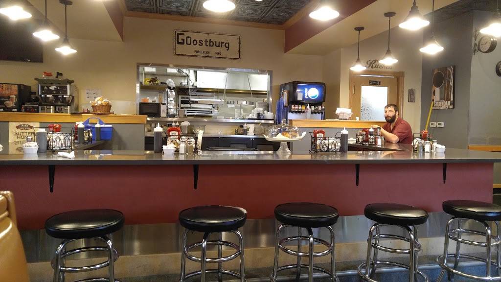 Judis Place | restaurant | 930 Center Ave, Oostburg, WI 53070, USA | 9205643535 OR +1 920-564-3535