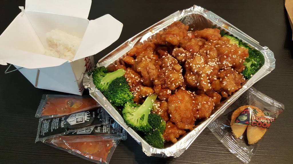Golden Wok | restaurant | 1216 Bridford Pkwy, Greensboro, NC 27407, USA | 3368556161 OR +1 336-855-6161
