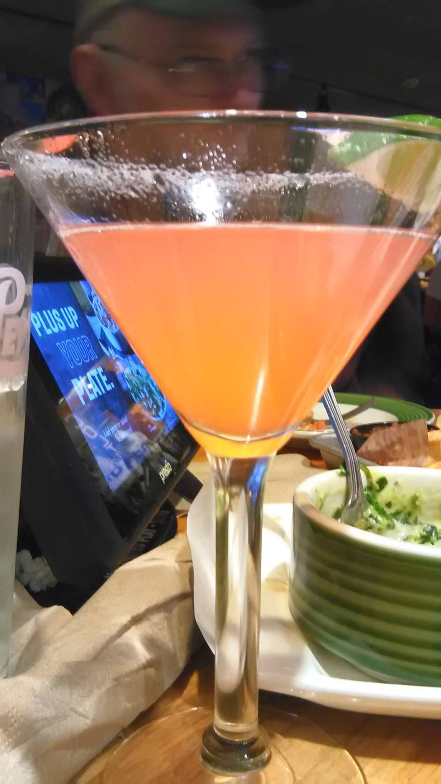 Applebees Grill + Bar | restaurant | 109 S Memorial Dr, New Castle, IN 47362, USA | 7655214275 OR +1 765-521-4275