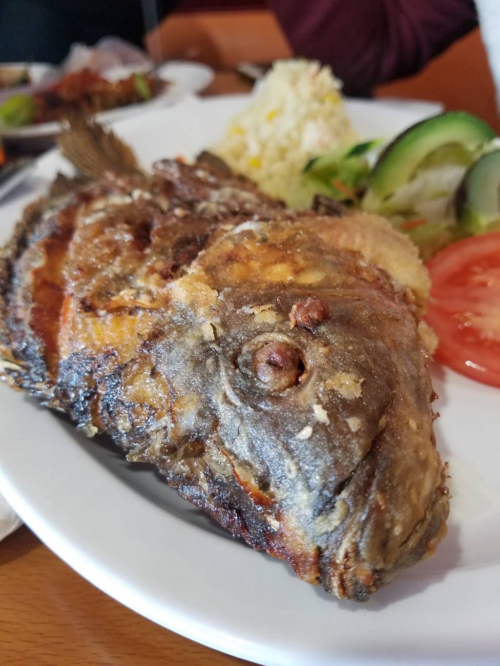 Mariscos El Nayarita | restaurant | 1922 E Lake Ave, Watsonville, CA 95076, USA | 8317631910 OR +1 831-763-1910