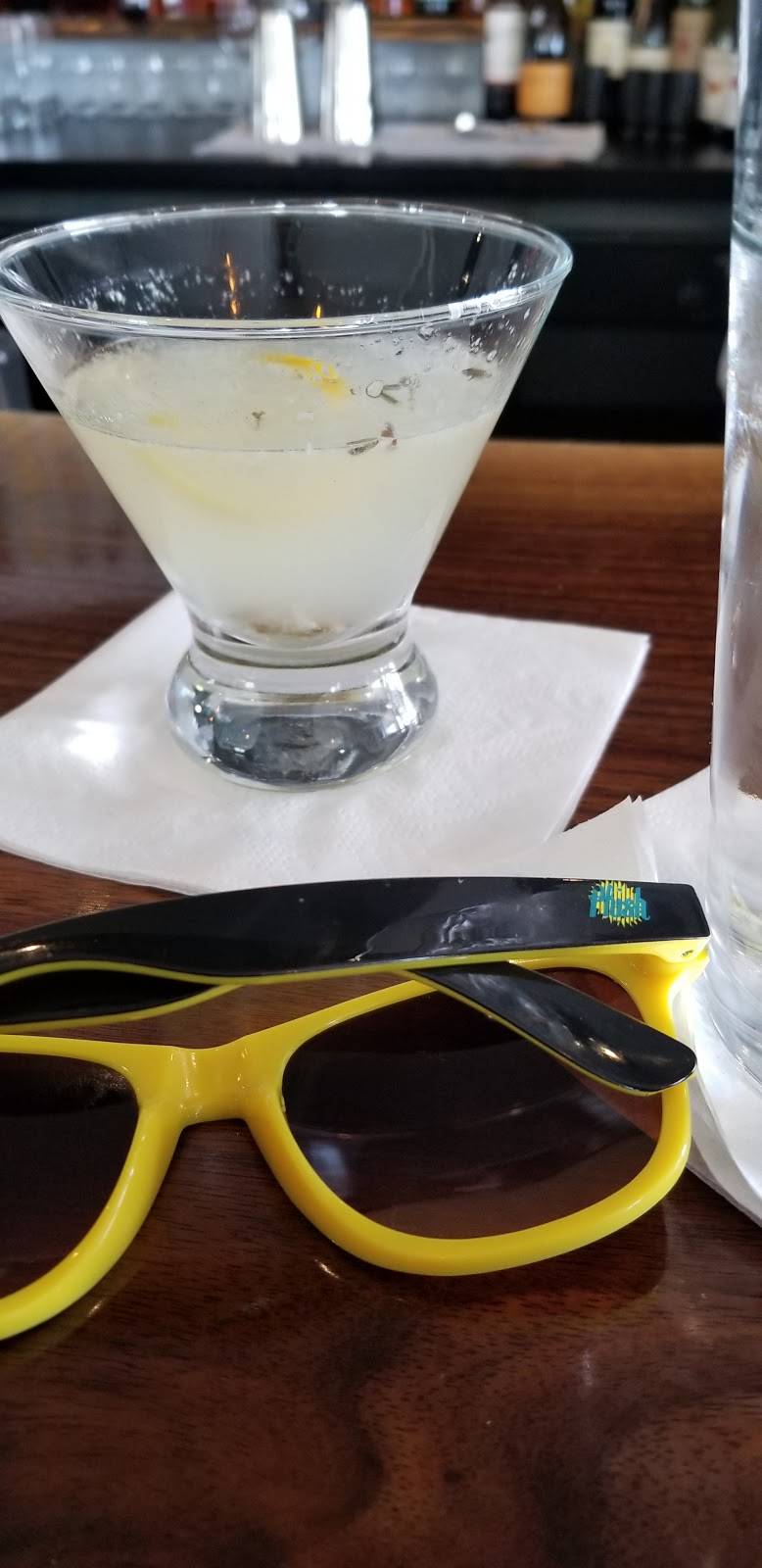 1652 | Sixteen Fifty Two | restaurant | 1, Ocean Ave unit 5, York, ME 03909, USA | 2076060356 OR +1 207-606-0356