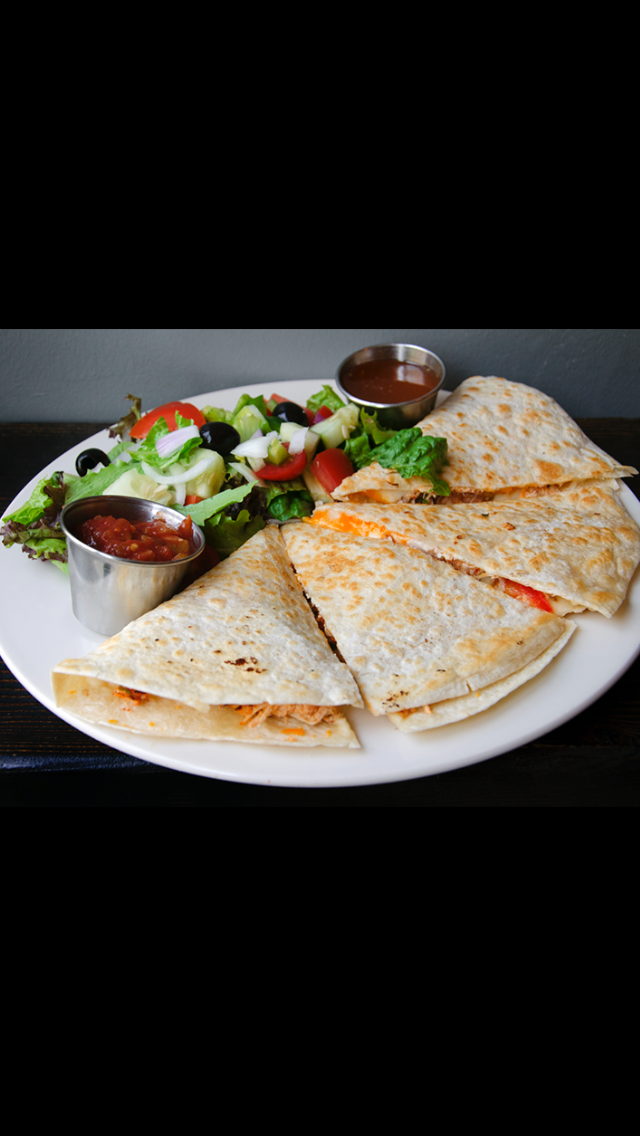 El pollito pio | restaurant | 68-60 Austin St, Forest Hills, NY 11375, USA | 3478097009 OR +1 347-809-7009