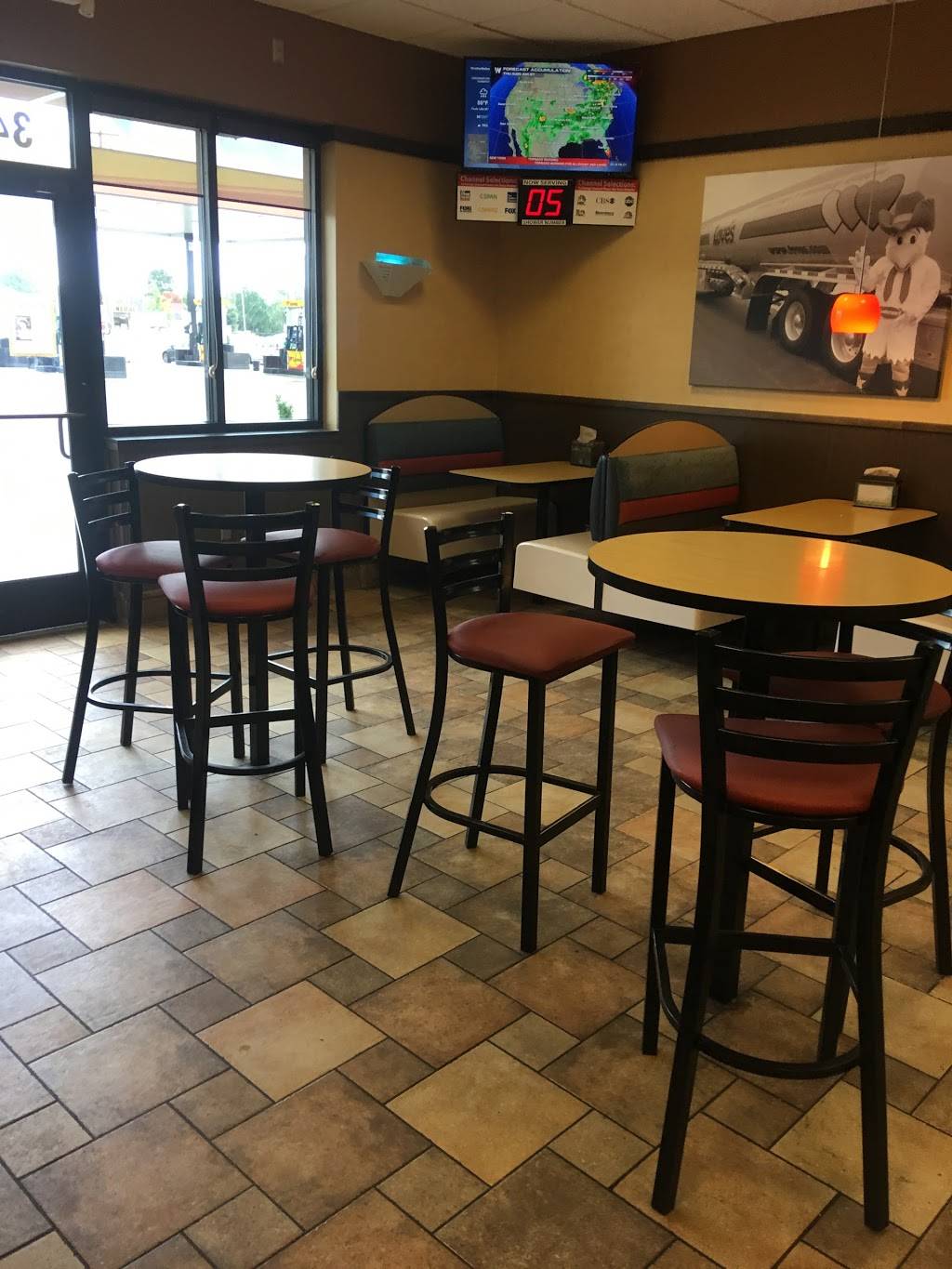 Chesters Fried Chicken | restaurant | 340 Longs Pond Rd, Lexington, SC 29073, USA | 8039577862 OR +1 803-957-7862