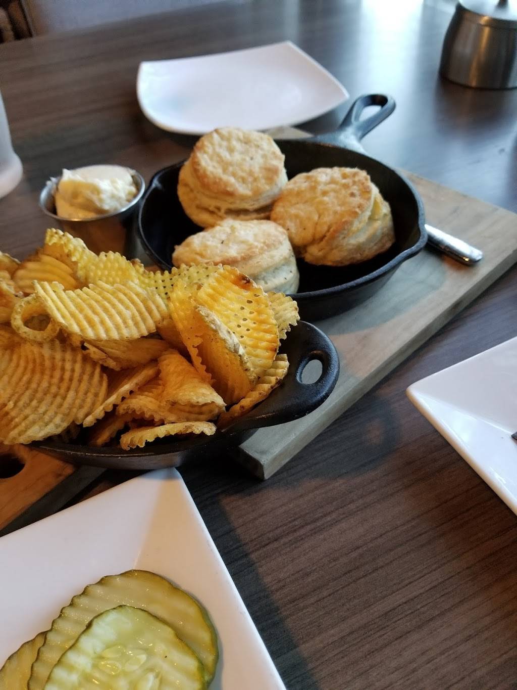 Copper Fox | restaurant | 6520 S Cicero Ave, Chicago, IL 60638, USA | 3122011900 OR +1 312-201-1900