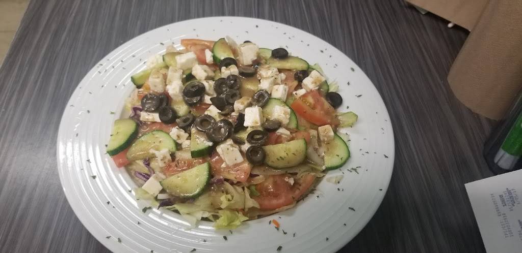 Le Routier 115 | restaurant | 665 Grande Allée, Mont-Saint-Hilaire, QC J3G 4S6, Canada | 4504461446 OR +1 450-446-1446