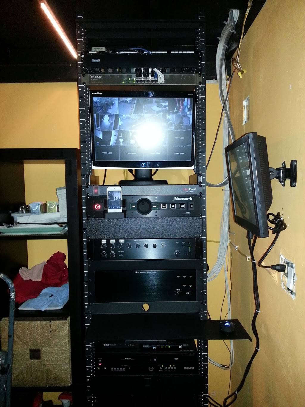 911 Network Support | restaurant | 15923 Biscayne Blvd ste 201-a, North Miami Beach, FL 33160, USA | 7864312133 OR +1 786-431-2133