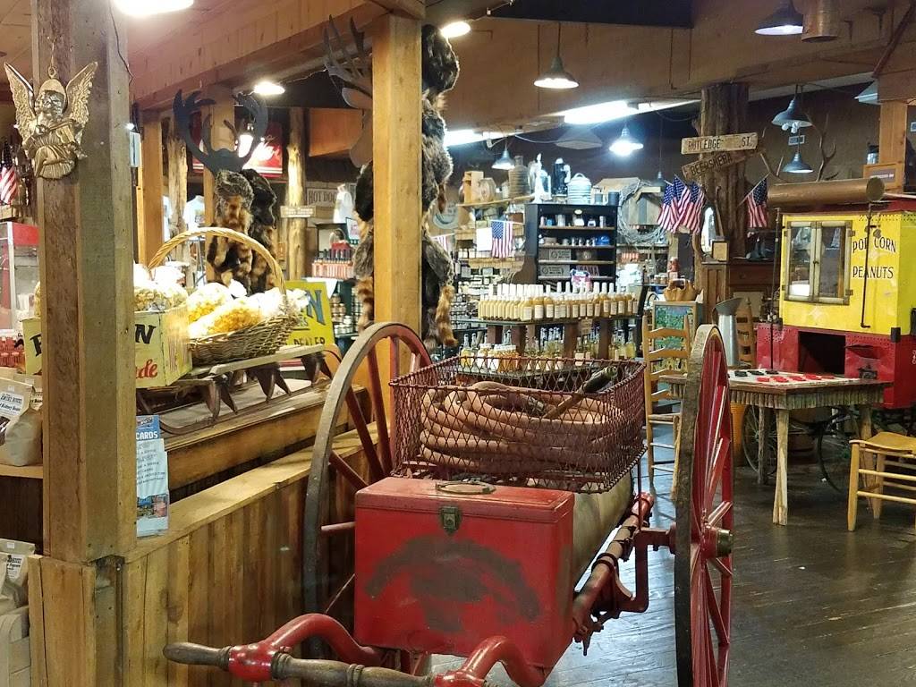 Jim Olivers Smoke House Restaurant | restaurant | 850 W Main St, Monteagle, TN 37356, USA | 9319242091 OR +1 931-924-2091