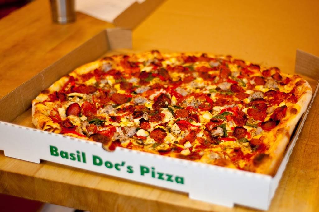 Basil Docs PIZZA & BISTRO | restaurant | 330 Holly St, Denver, CO 80220, USA | 3033225832 OR +1 303-322-5832