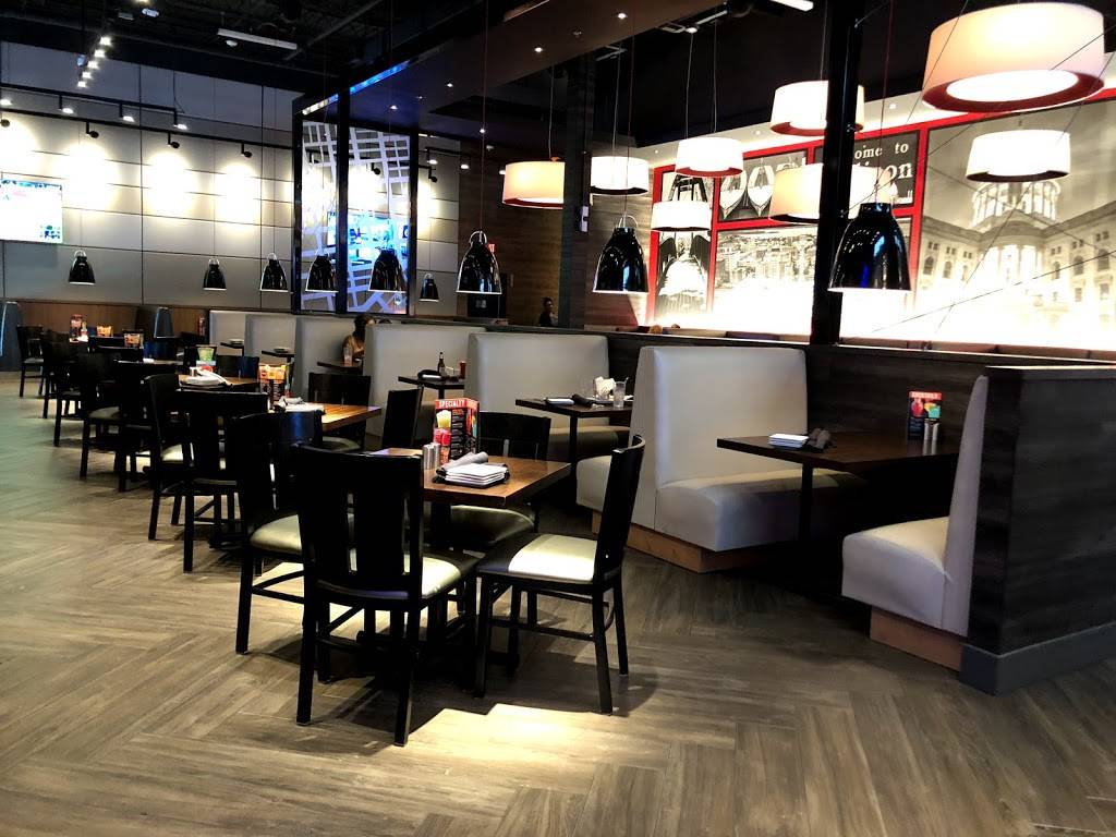 Dave & Busters | restaurant | 414 W Towne Mall, Madison, WI 53719, USA | 6087332050 OR +1 608-733-2050