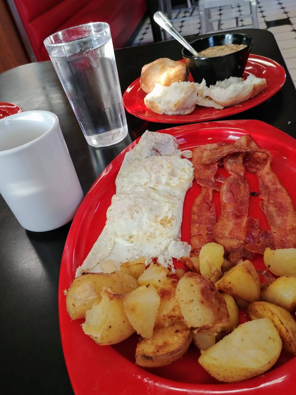 Eclectic Diner & Sweeterie | restaurant | 755 U.S. Hwy 23 N Suite G, Delaware, OH 43015, USA | 7404179044 OR +1 740-417-9044