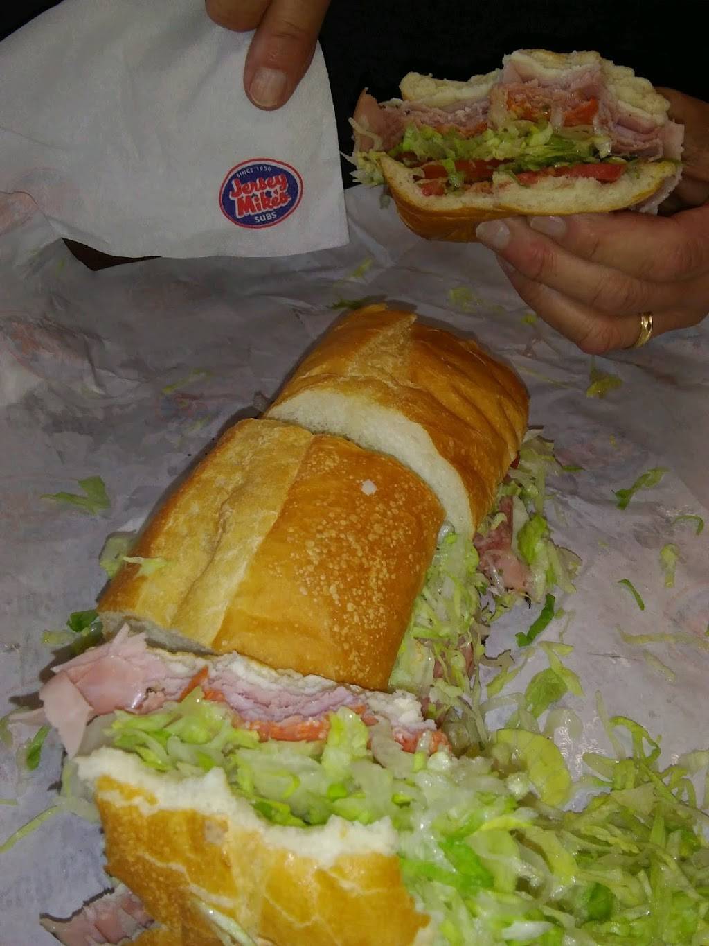 Jersey Mikes Subs | meal takeaway | 2602 N Kings Hwy, Myrtle Beach, SC 29577, USA | 8434442442 OR +1 843-444-2442