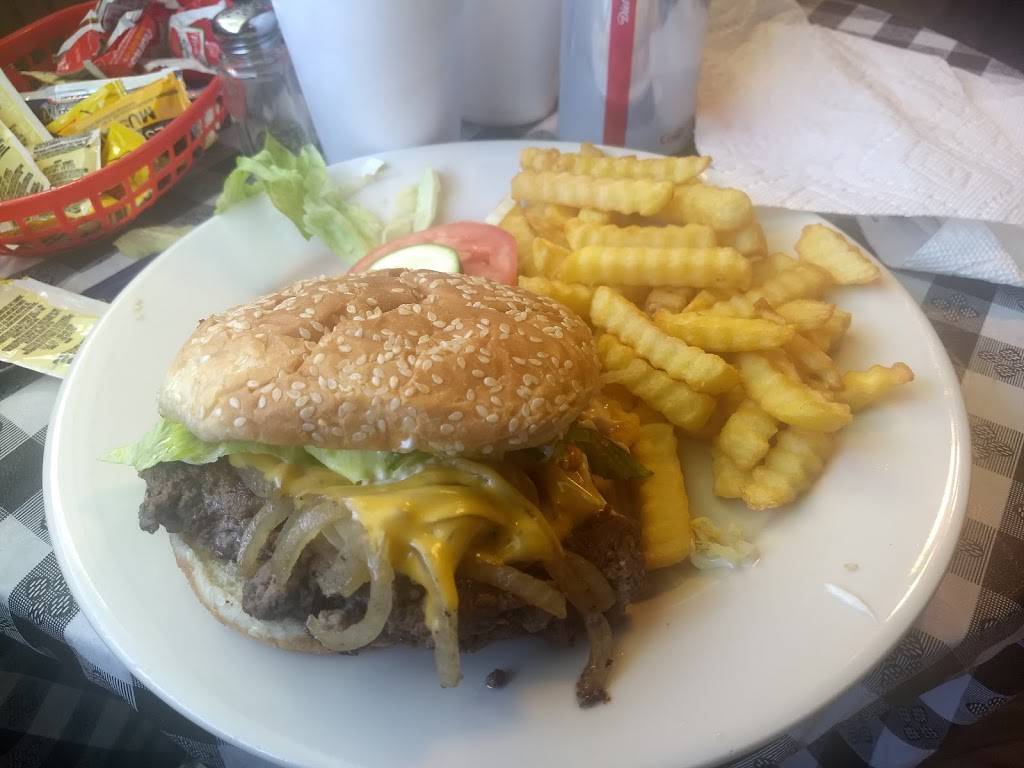 H & R Sweet Shop | restaurant | 102 Royall Ave, Mt Pleasant, SC 29464, USA | 8438842118 OR +1 843-884-2118