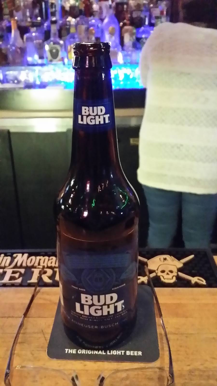 Corner Pocket Tavern | restaurant | 100 E Toledo St, Fremont, IN 46737, USA | 2604959255 OR +1 260-495-9255