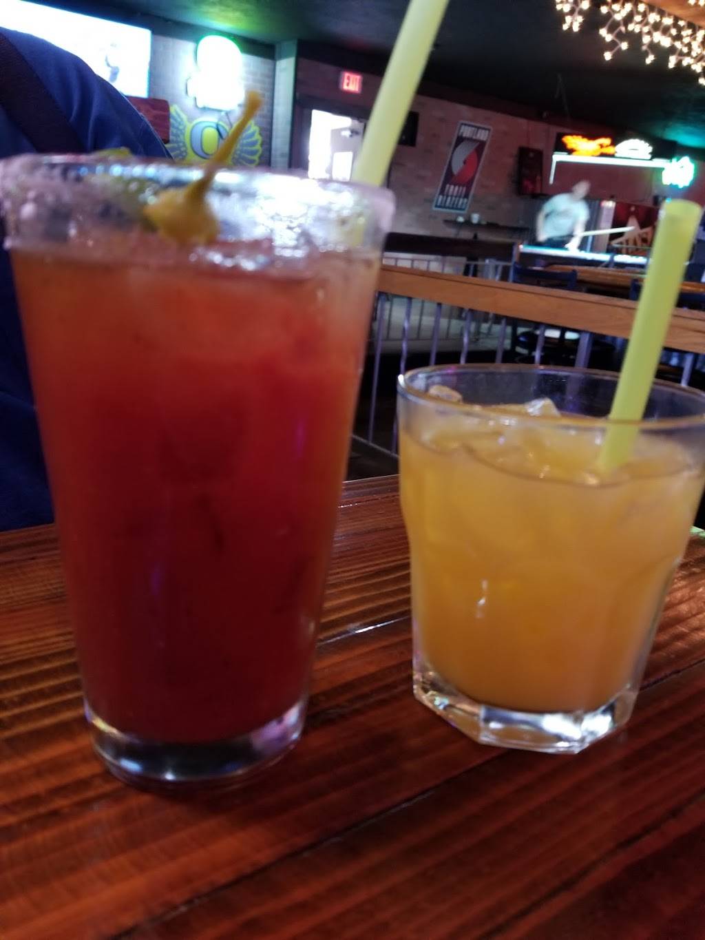 Rias Bar | restaurant | 39024 Proctor Blvd, Sandy, OR 97055, USA | 5038268536 OR +1 503-826-8536