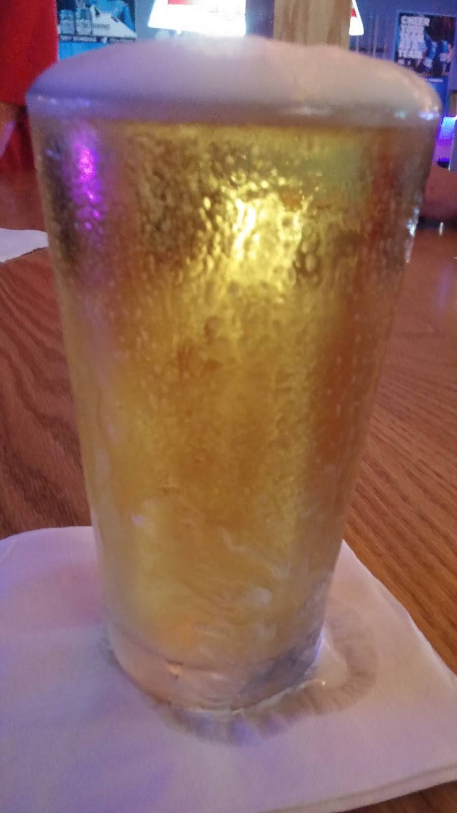 Waters Edge Bar & Grill | restaurant | 103 E Broadway St, Polk City, IA 50226, USA | 5159846888 OR +1 515-984-6888