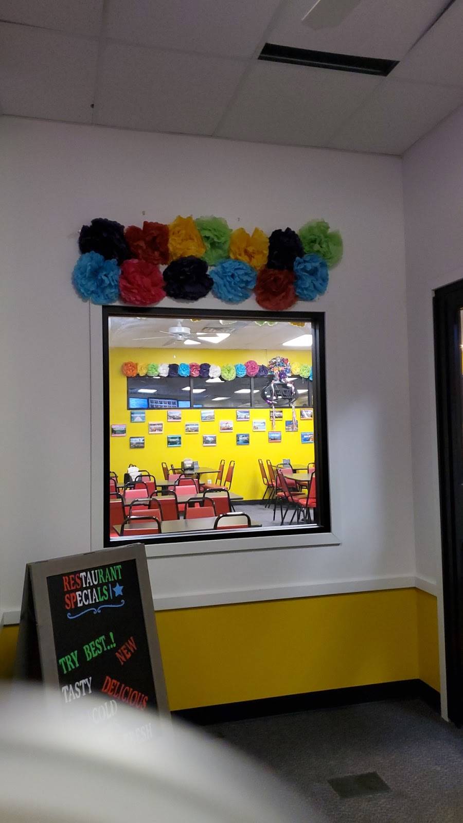 The Mexican Taco Shop | restaurant | 3703 SW Burlingame Rd, Topeka, KS 66611, USA | 7852866578 OR +1 785-286-6578