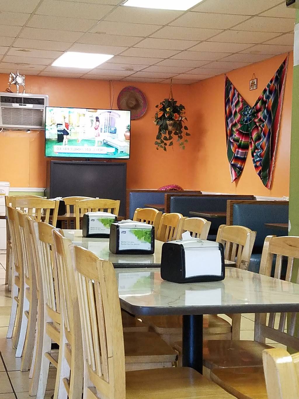 Tienda Carniceria y Taqueria Fiesta | restaurant | 5659 1575, Center Point Pkwy, Birmingham, AL 35215, USA | 2058537533 OR +1 205-853-7533