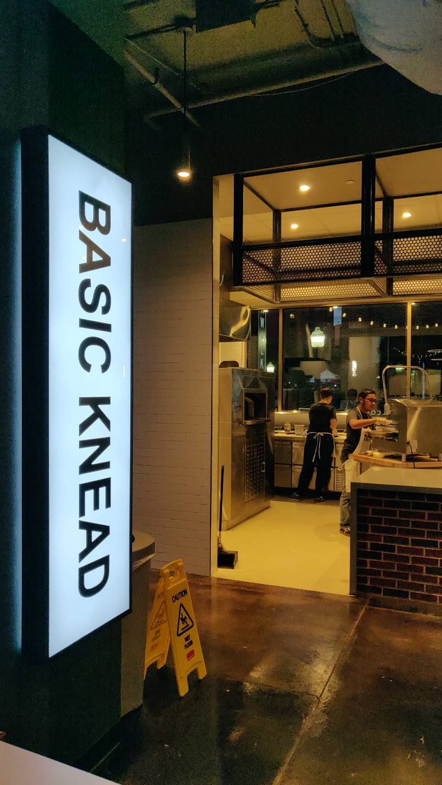 Basic Knead | restaurant | 1695 Asp Ave, Norman, OK 73019, USA | 4053252511 OR +1 405-325-2511