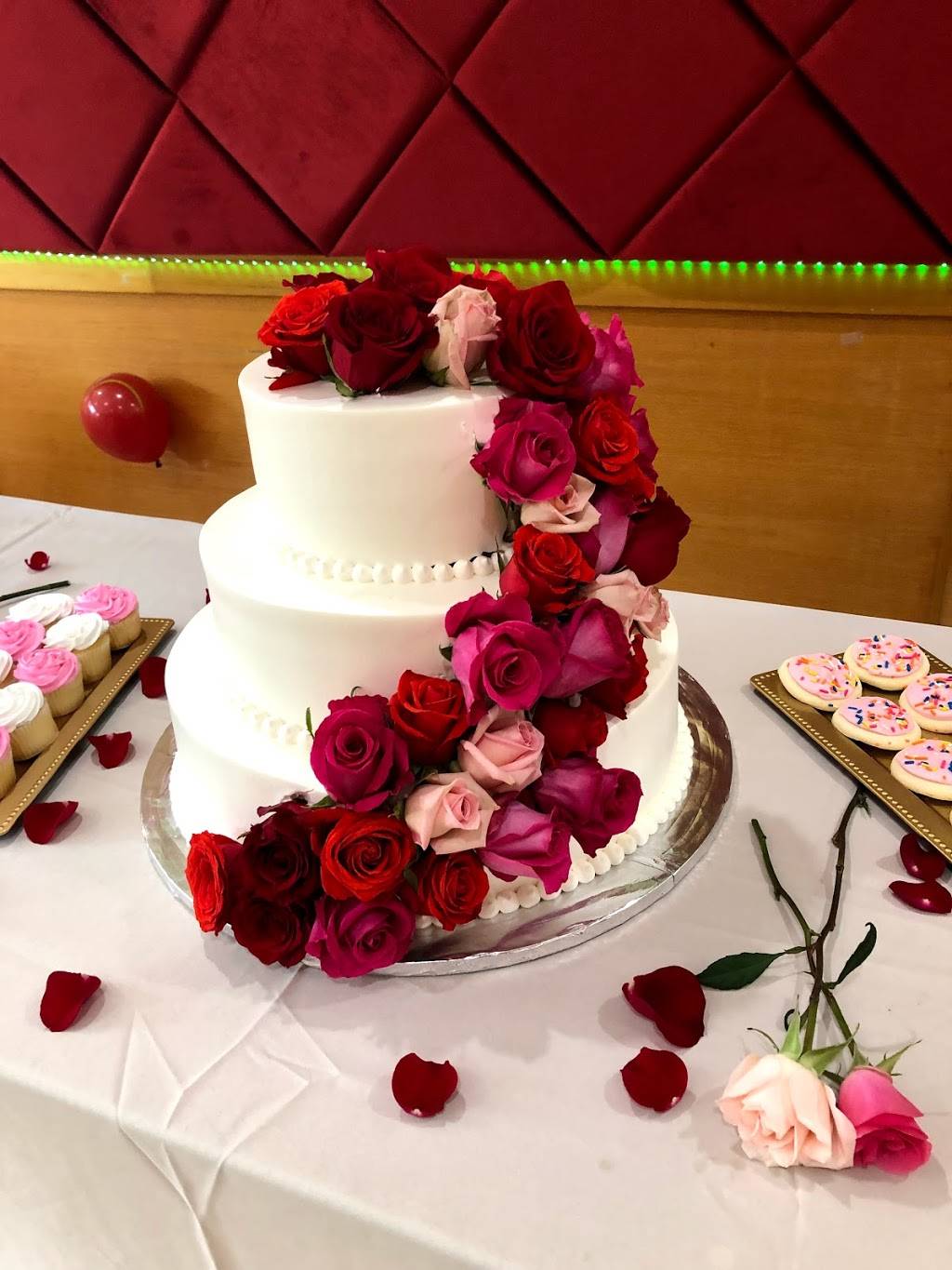 Happy Dragon Chinese Restaurant | restaurant | 707 NE 82nd Ave, Portland, OR 97220, USA | 5032563828 OR +1 503-256-3828