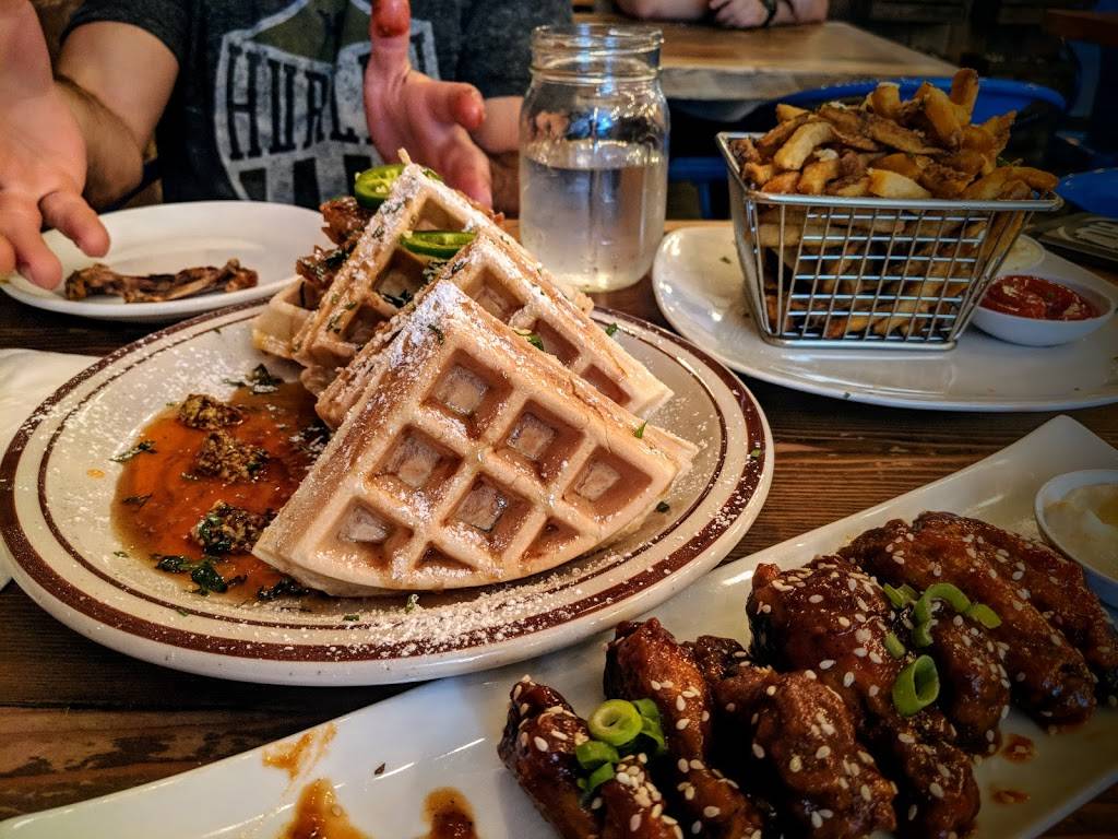 Boeuf & Bun | restaurant | 271 Kingston Ave, Brooklyn, NY 11213, USA | 7182218900 OR +1 718-221-8900