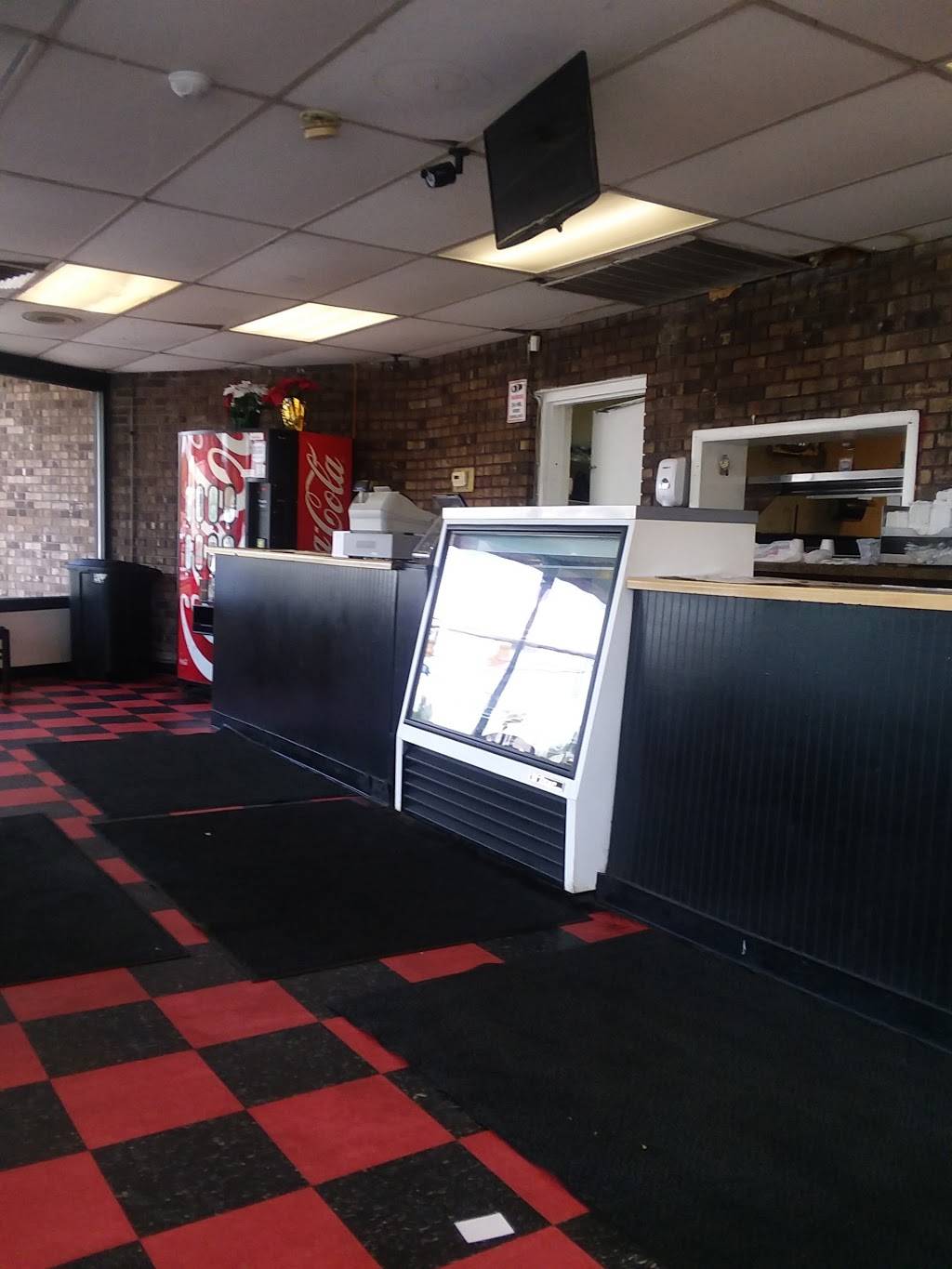 Hot Sauce Williams Barbecue | restaurant | 3770 Lee Rd, Cleveland, OH 44128, USA | 2169214704 OR +1 216-921-4704