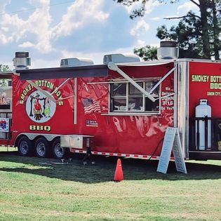 Smokey Bottom Boys BBQ | restaurant | 1403 S 1st St, Union City, TN 38261, USA | 7312231623 OR +1 731-223-1623