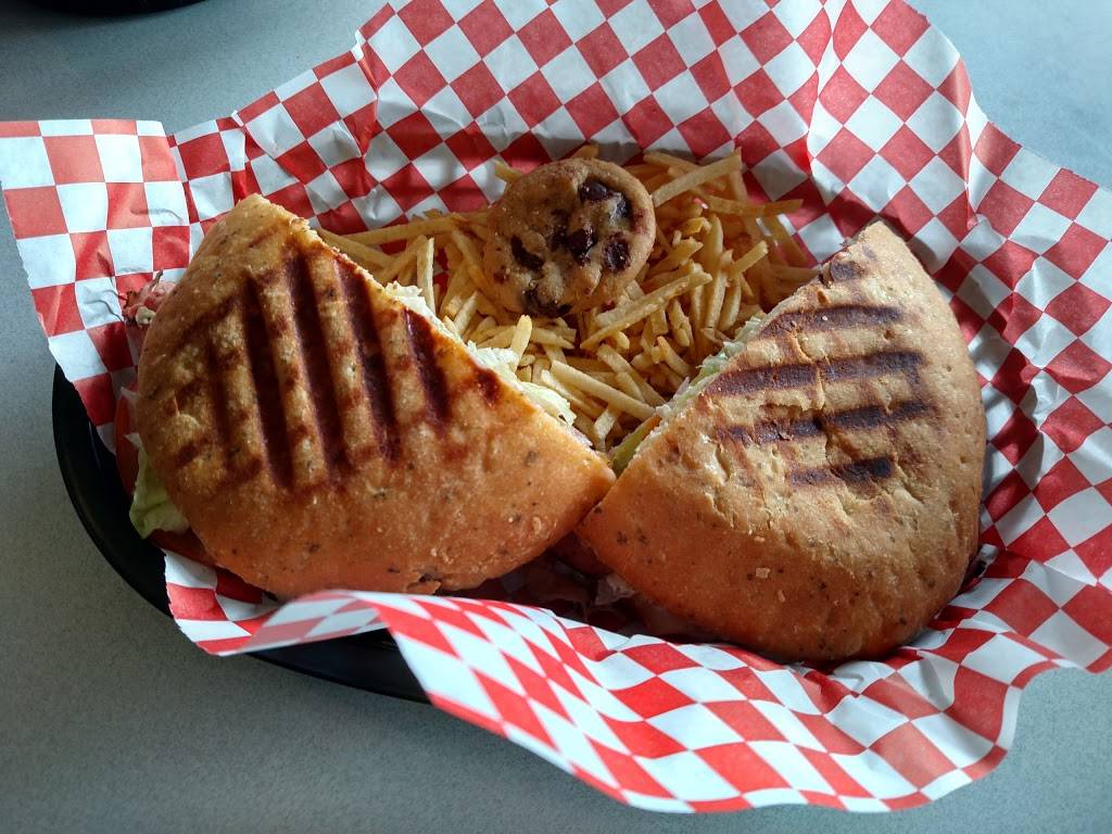 The TinCup | restaurant | 1025 W Abram St, Arlington, TX 76013, USA | 8173035518 OR +1 817-303-5518