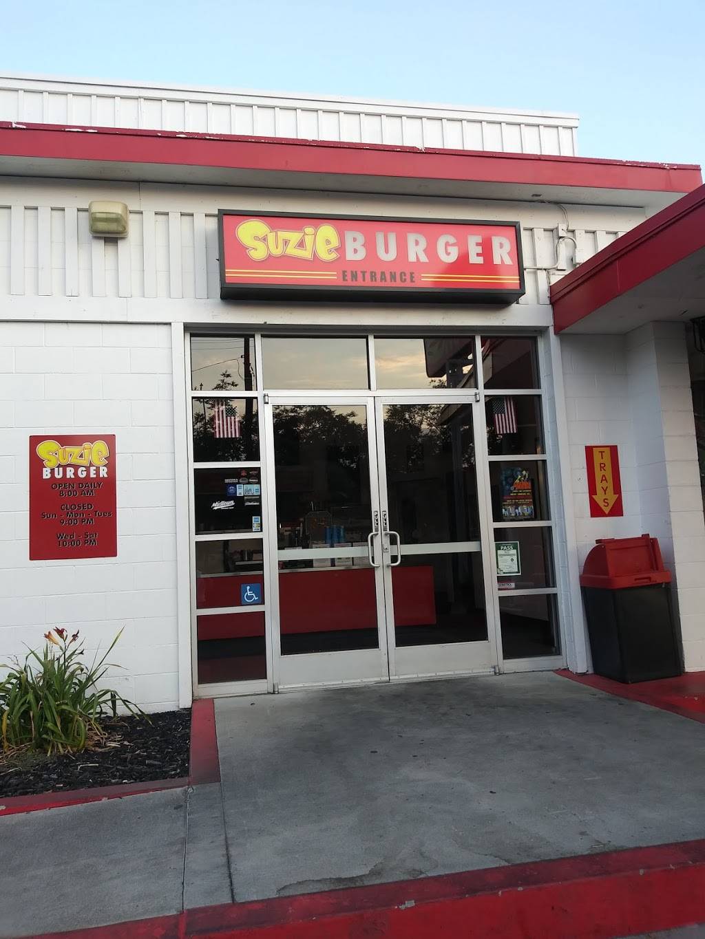 Suzie Burger | restaurant | 2820 P St, Sacramento, CA 95816, USA | 9164553500 OR +1 916-455-3500