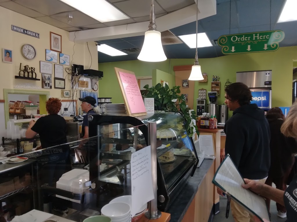 Whats Cooking Kitchen and Bakery | restaurant | 5171 Cub Lake Rd SuiteA-120, Show Low, AZ 85901, USA | 9285370673 OR +1 928-537-0673