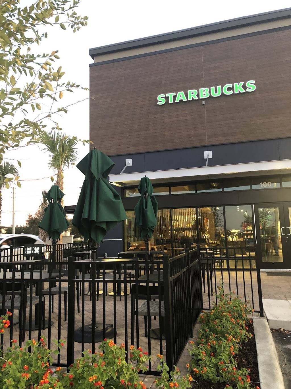 Starbucks | cafe | 7910 Winter Garden Vineland Rd Suite 100, Windermere, FL 34786, USA | 4075542518 OR +1 407-554-2518