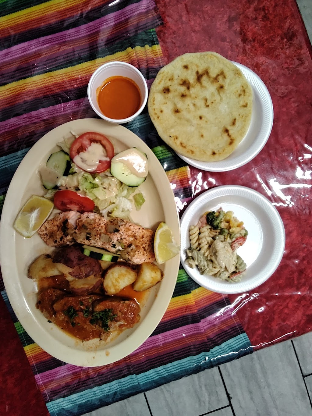 El Michoacano Restaurant | restaurant | 7315 Pacific Blvd, Huntington Park, CA 90255, USA | 3237490044 OR +1 323-749-0044