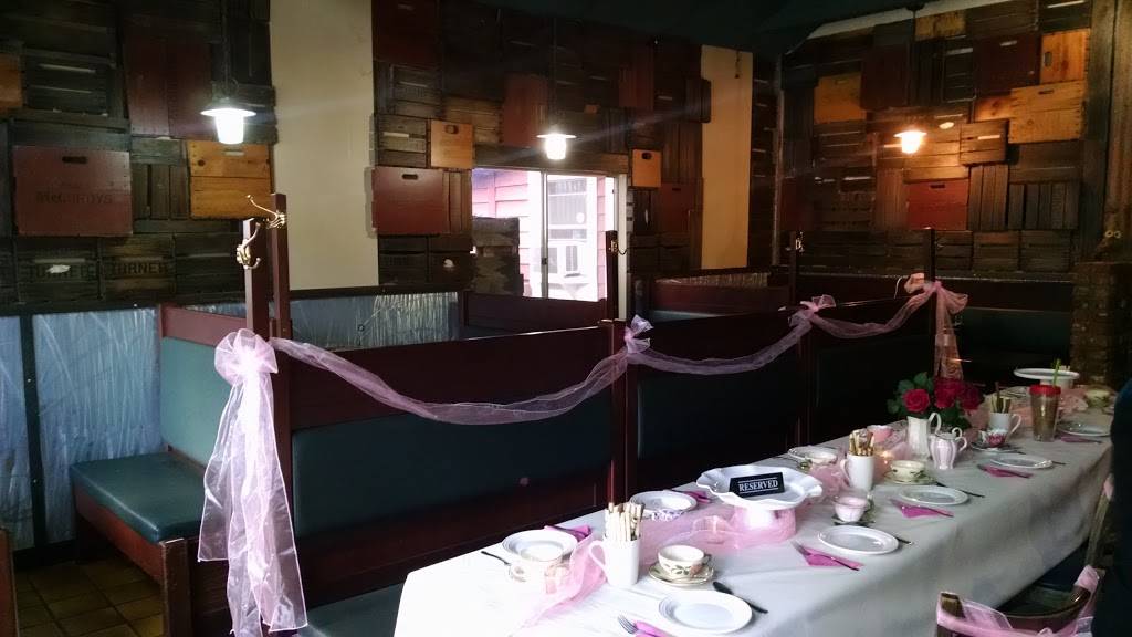 Angus McCurdys | restaurant | 38561 Oak Glen Rd, Yucaipa, CA 92399, USA | 9097972555 OR +1 909-797-2555