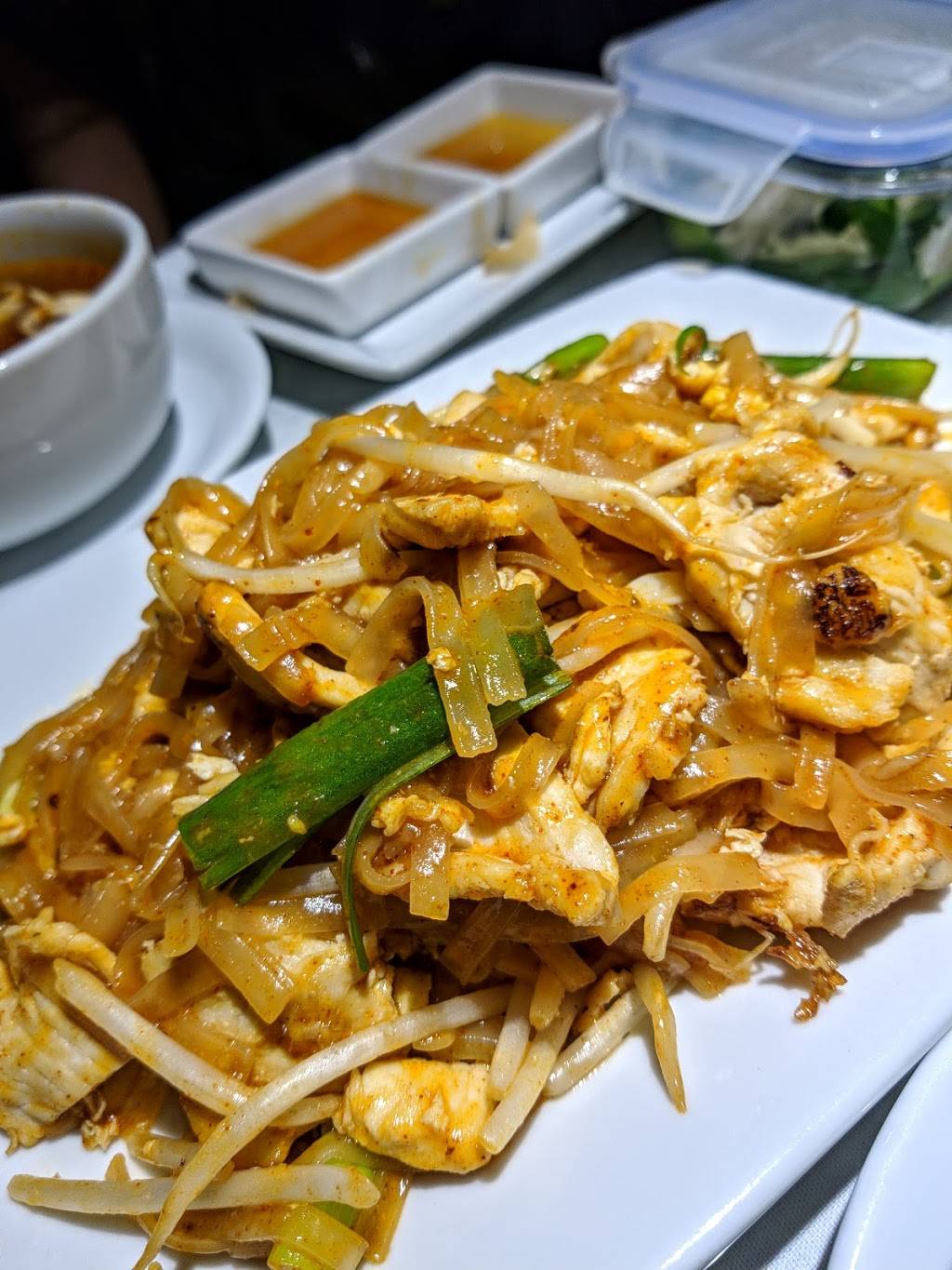Lanta Thai Fusion | restaurant | 724 E Katella Ave, Orange, CA 92867, USA | 7145324922 OR +1 714-532-4922