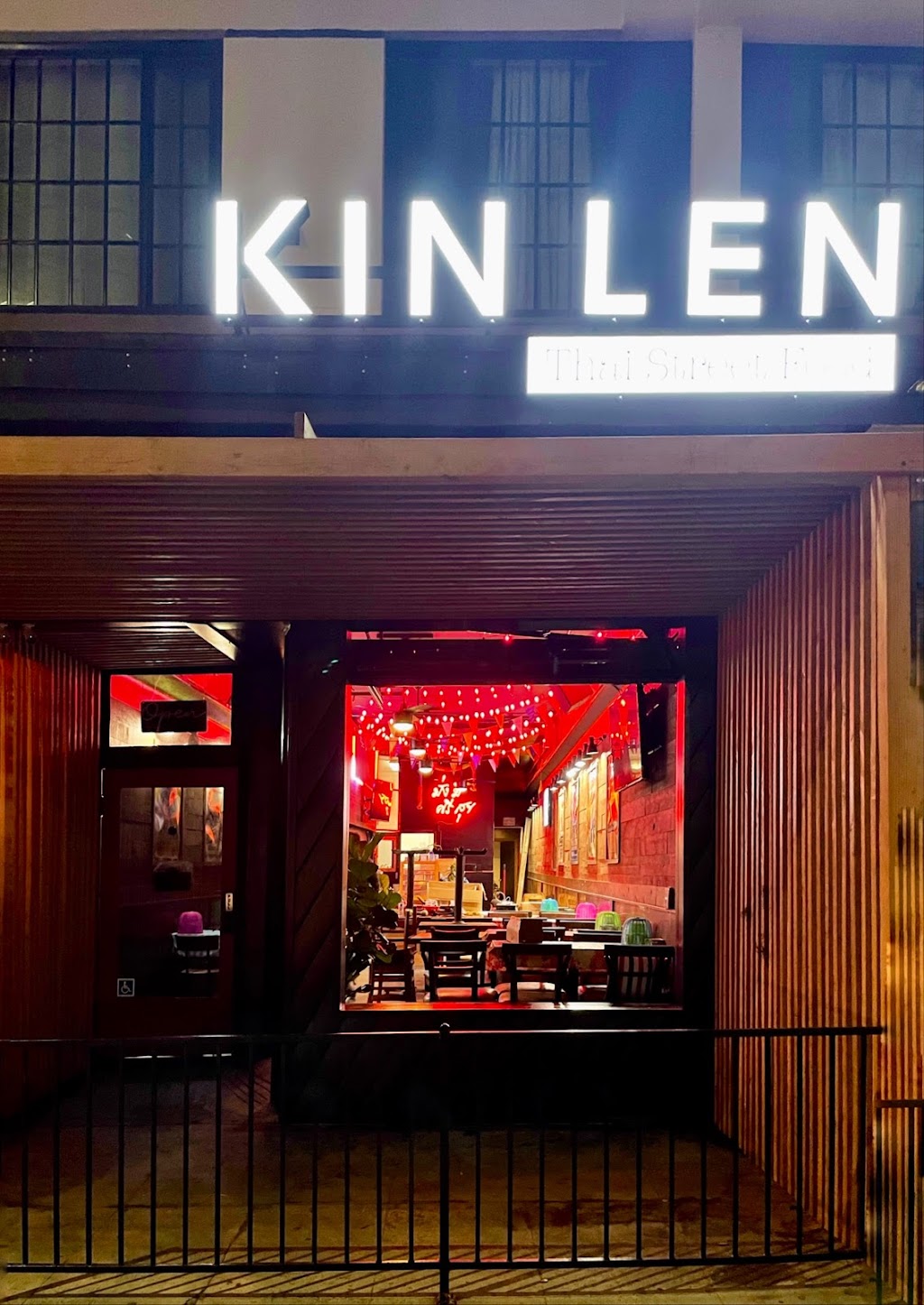 Kin Len - Thai Street Eats | restaurant | 3934 30th St, San Diego, CA 92104, USA | 6196639399 OR +1 619-663-9399