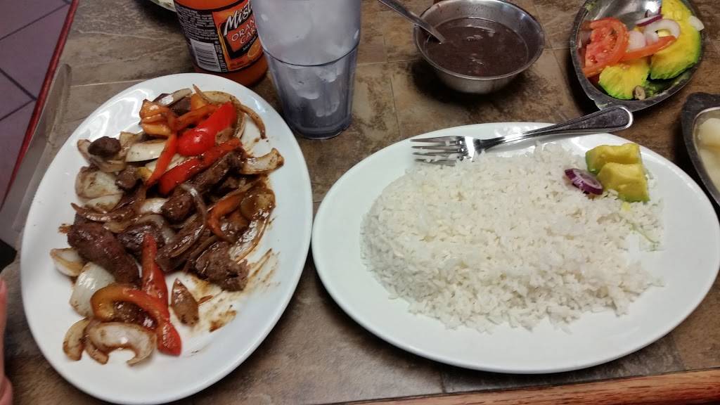 Las Mercedes Cafeteria | restaurant | 8199 NW 54th St, Miami, FL 33166, USA | 3055919311 OR +1 305-591-9311